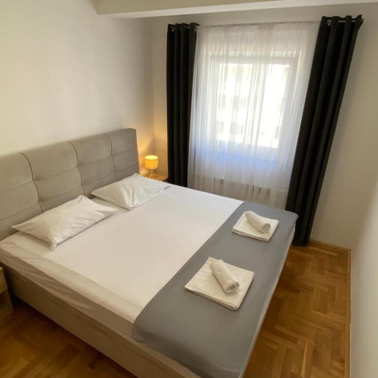 La Perla - One-Bedroom Apartment - 13