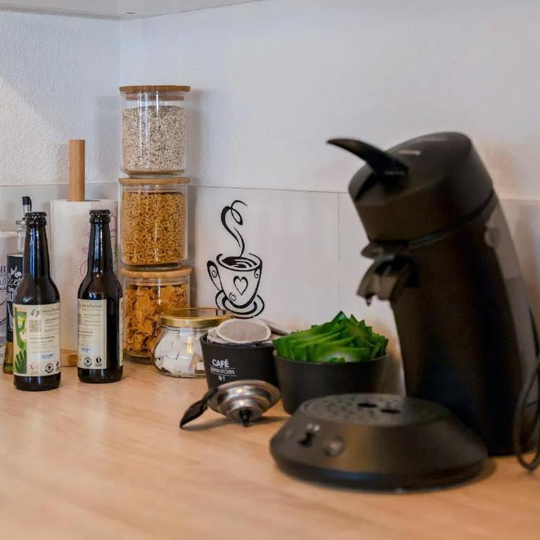 Superbe appartement - Parking Gratuit - 4 Personnes - One-Bedroom Apartment - 8