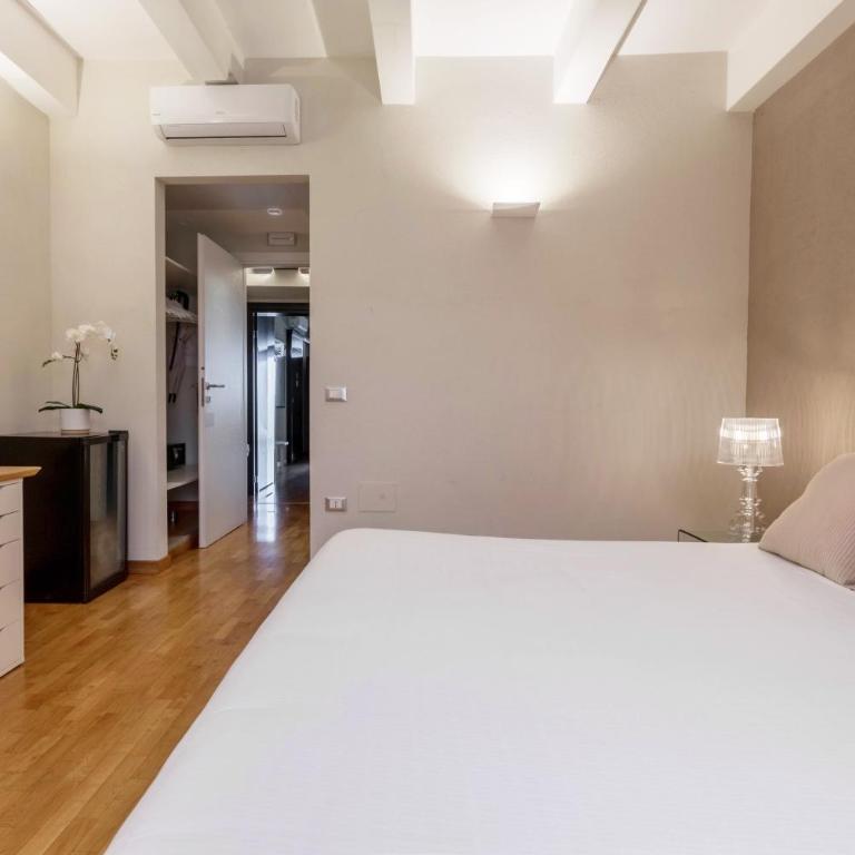 Martini Castello Boutique Rooms - Deluxe Queen Room - 10