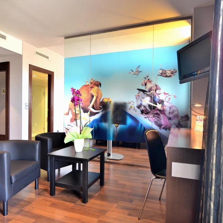 TaCH Madrid Airport - Quadruple Room - 7