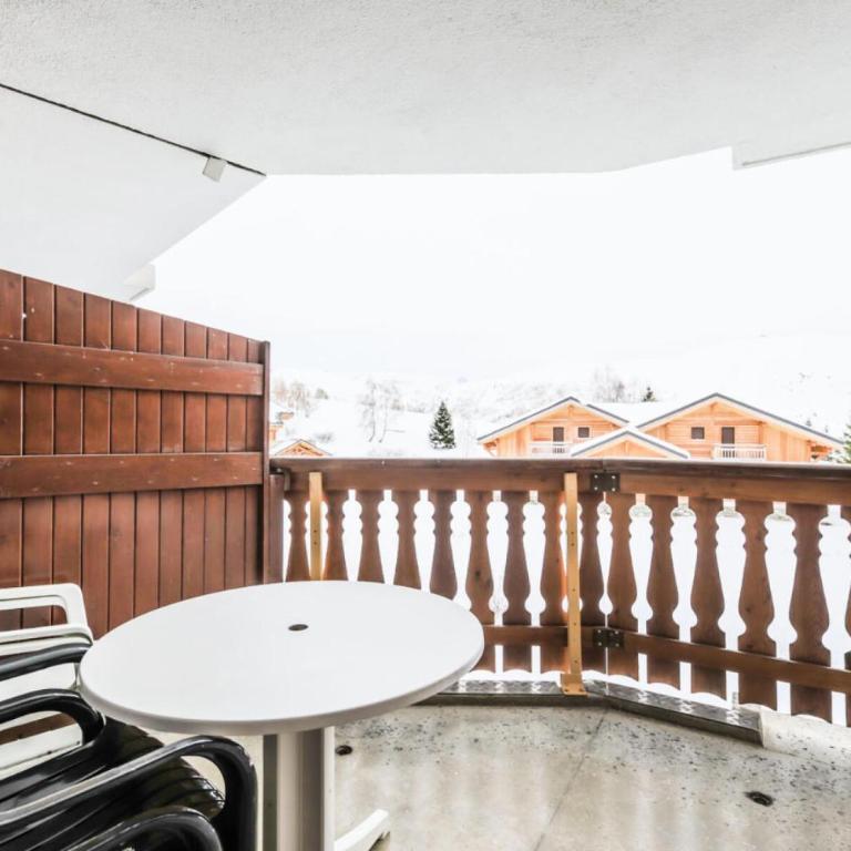 Résidence Les Mélèzes - maeva Home - Appartement pied de piste vue montagne 2 pièces + coin cabine 6 personnes - Sélection MAE-5685 - Appartement - 12