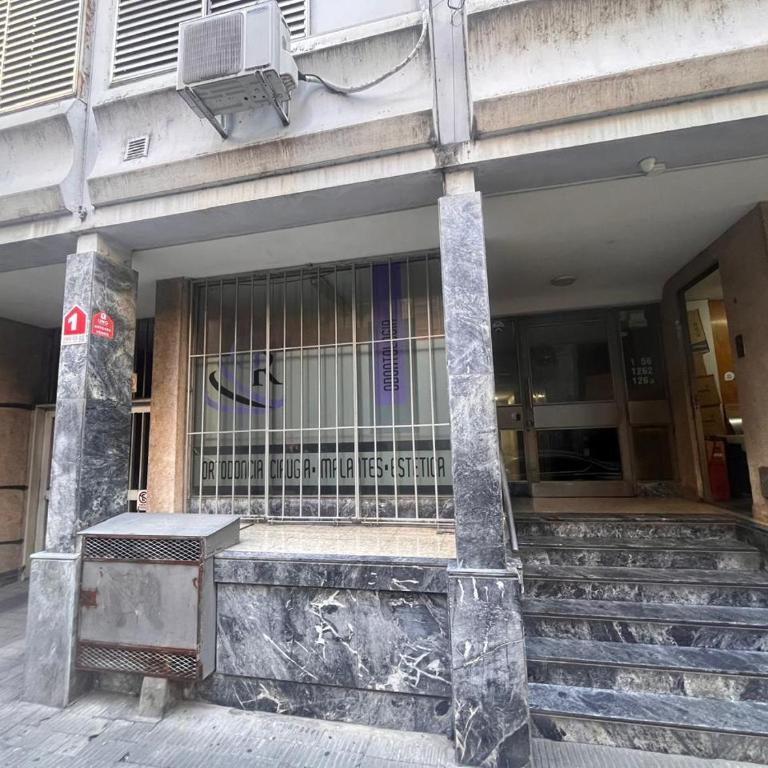 Hermoso departamento 2 dormitorios con cochera - Two-Bedroom Apartment - 7