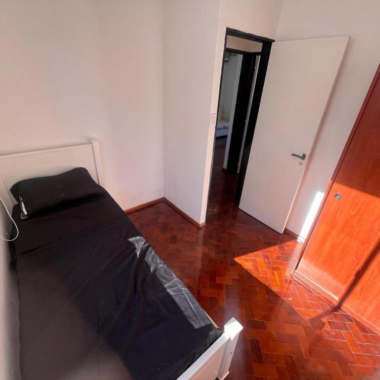 Hermoso departamento 2 dormitorios con cochera - Two-Bedroom Apartment - 13