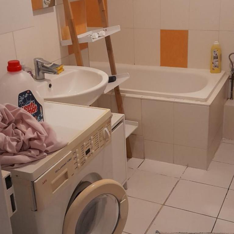 Doppelbett Zimmer in mulhouse Centre - Appartamento con 1 Camera da Letto - 1