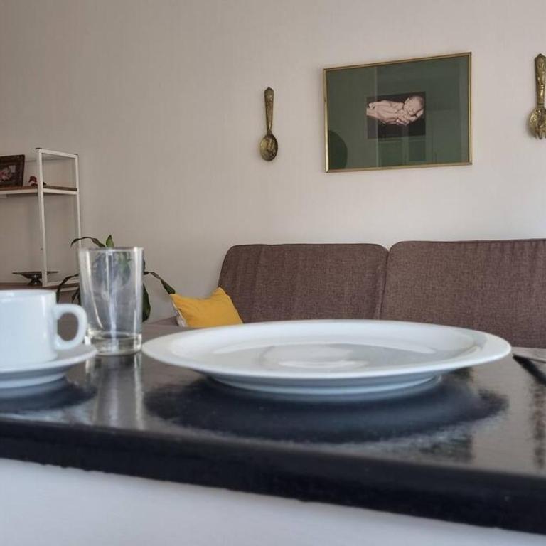 Avenida Córdoba pura luz y amplitud ,cochera - Apartamento de 1 dormitorio - 29
