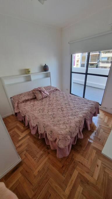 Avenida Córdoba pura luz y amplitud ,cochera - Apartamento de 1 dormitorio - 43