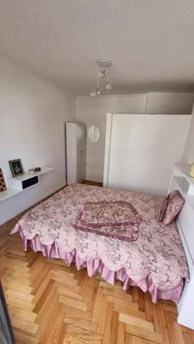 Avenida Córdoba pura luz y amplitud ,cochera - Apartamento de 1 dormitorio - 47