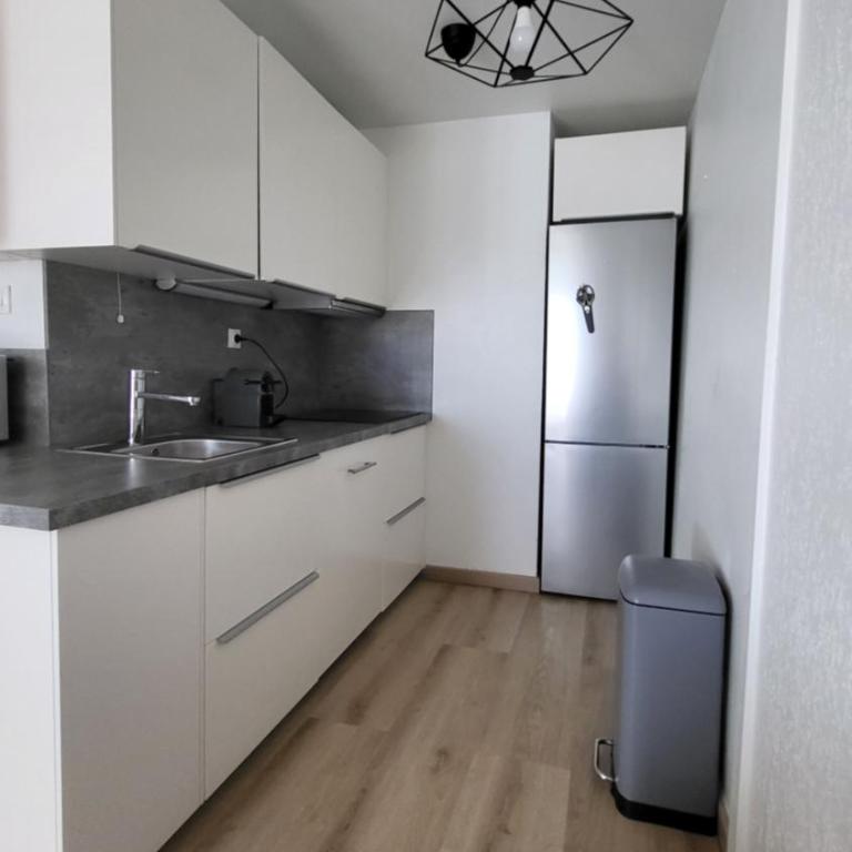 Appartement de 50 m2 climatisé et moderne à 100 m de la plage - Appartement 2 Chambres - 21