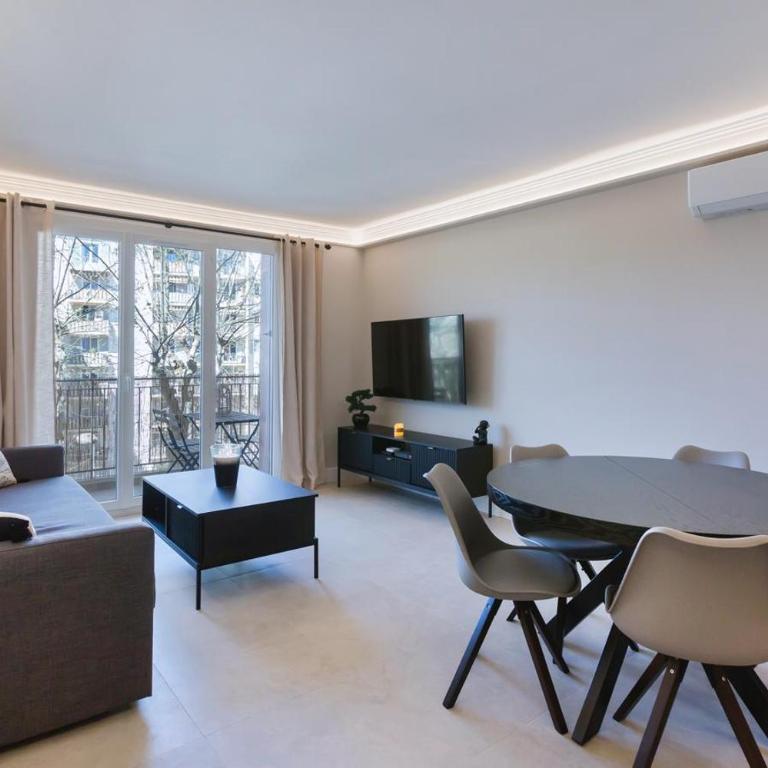 Antibes Calm: Your Coastal Haven - Two-Bedroom Apartment - 1
