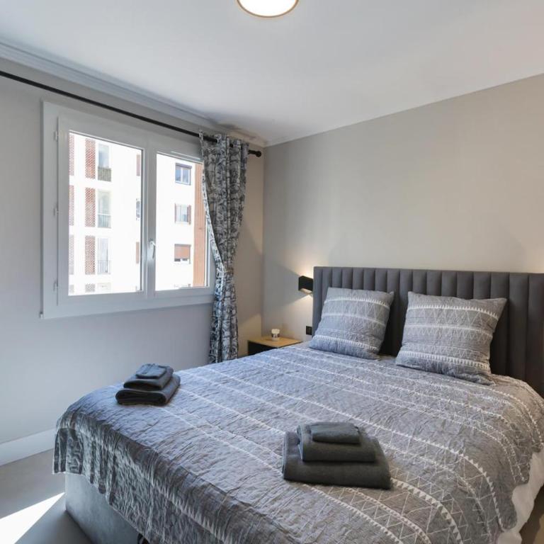 Antibes Calm: Your Coastal Haven - Two-Bedroom Apartment - 8