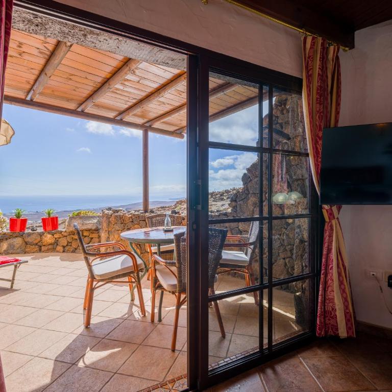 Castillo Lanzarote Villa Bentley - Luxury Villa -sleep in a volcanic cave - Villa de 2 dormitorios - 40