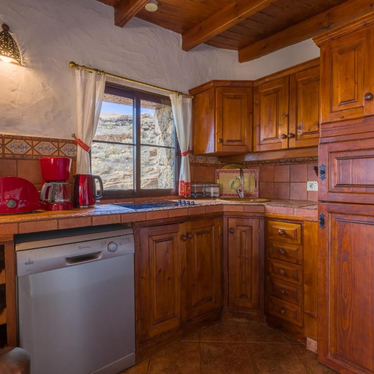 Castillo Lanzarote Villa Bentley - Luxury Villa -sleep in a volcanic cave - Villa de 2 dormitorios - 41