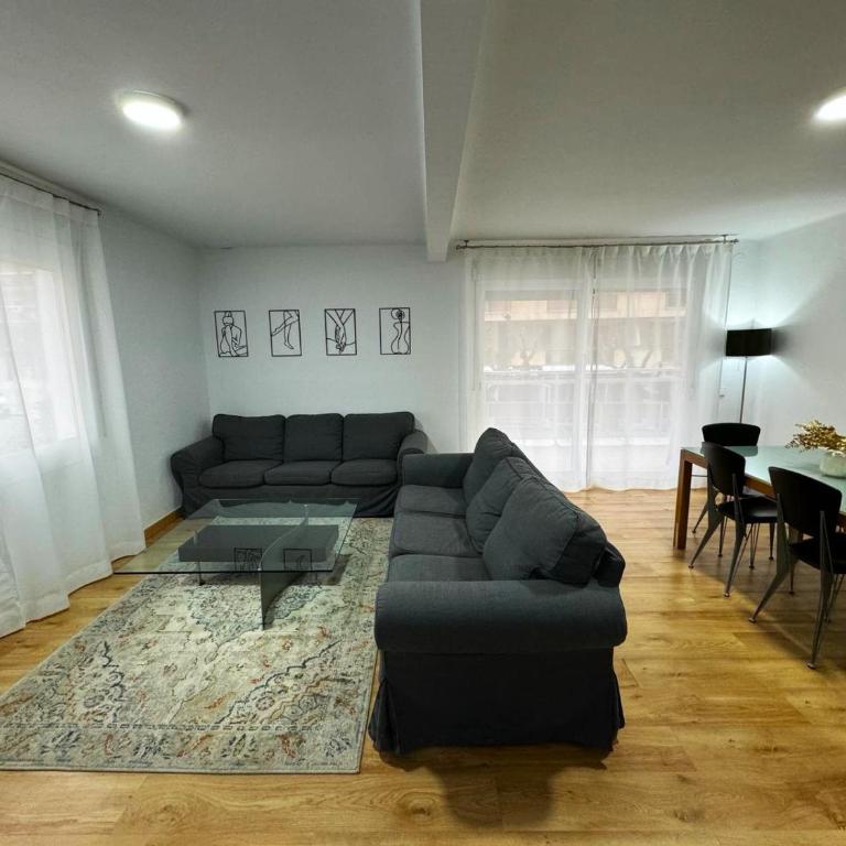 Apartamento Barbastro - Three-Bedroom Apartment - 4