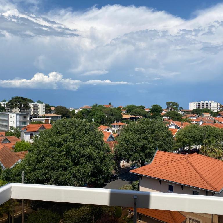 Studio Cabine - Centre Ville, Proche Plage et Casino, Parking Sécurisé, Balcon et Équipements Complets - FR-1-319-495 - Appartamento - 16
