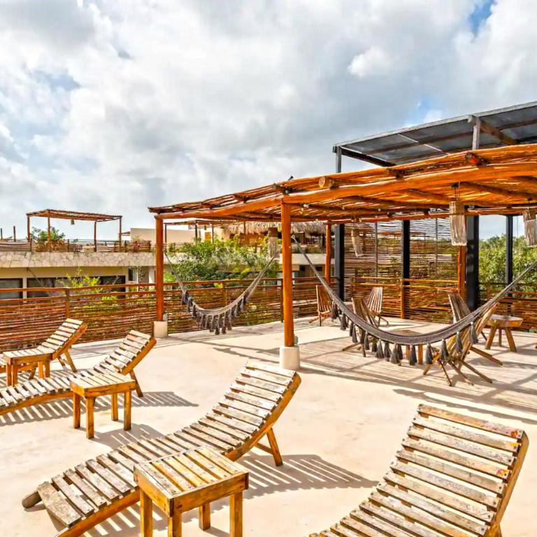 RELAX TULUM Family Friendly Apartment in the in the jungle - pools & cenotes - Two-Bedroom Apartment with Terrace - 65