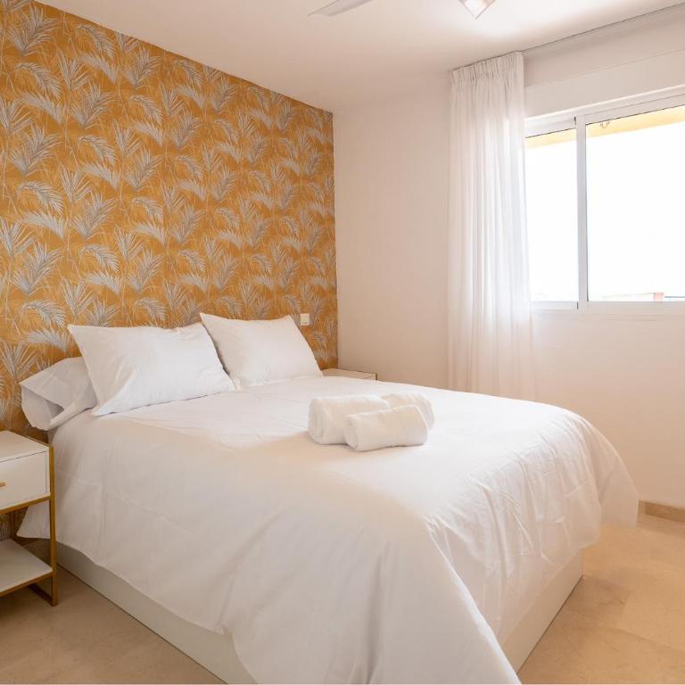 MAGNIFICO PISO DE PLAYA EN BENALMÁDENA COSTA - Apartamento de 2 dormitorios - 12