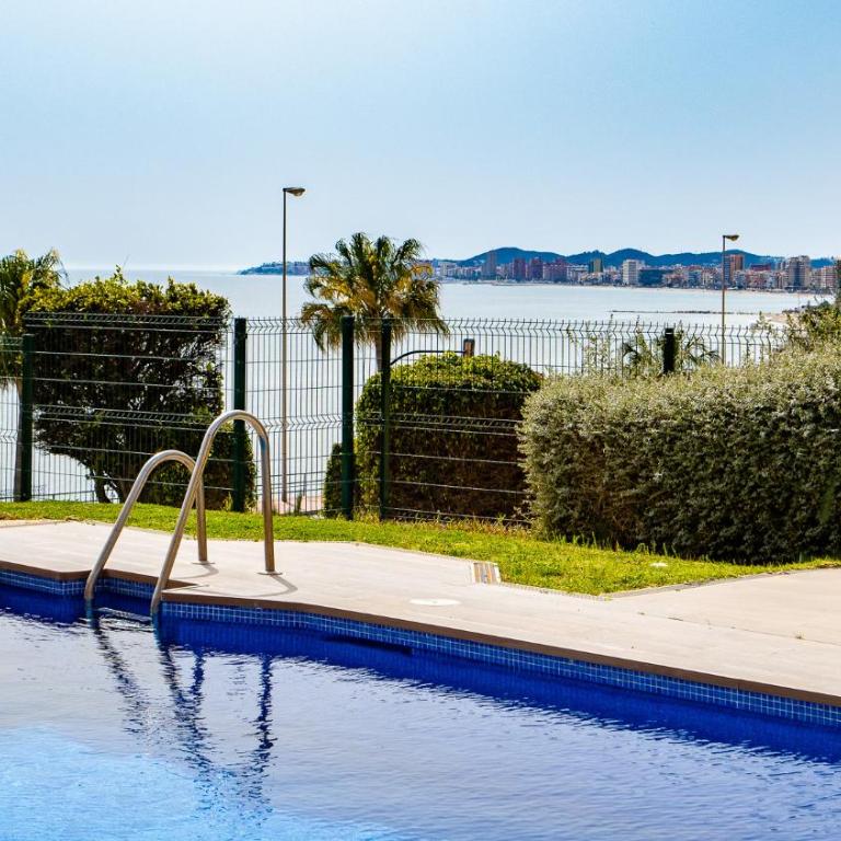 MAGNIFICO PISO DE PLAYA EN BENALMÁDENA COSTA - Apartamento de 2 dormitorios - 1