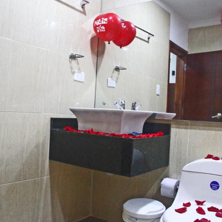 Hotel Primavera Plaza - Suite con bañera de hidromasaje y cama grande - 12