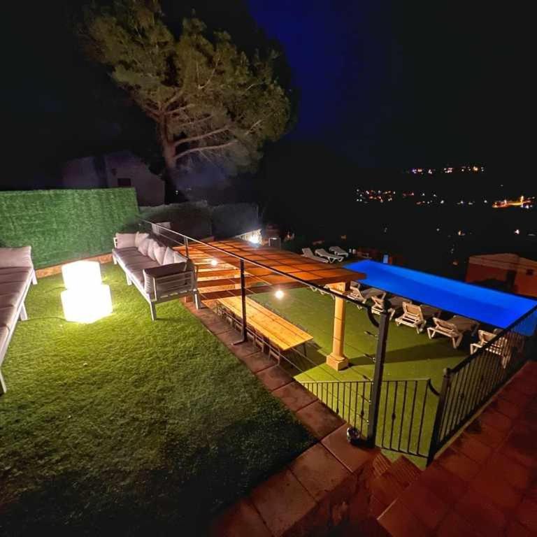Casa Mas Ambros con piscina desbordante - Villa con piscina privada - 11