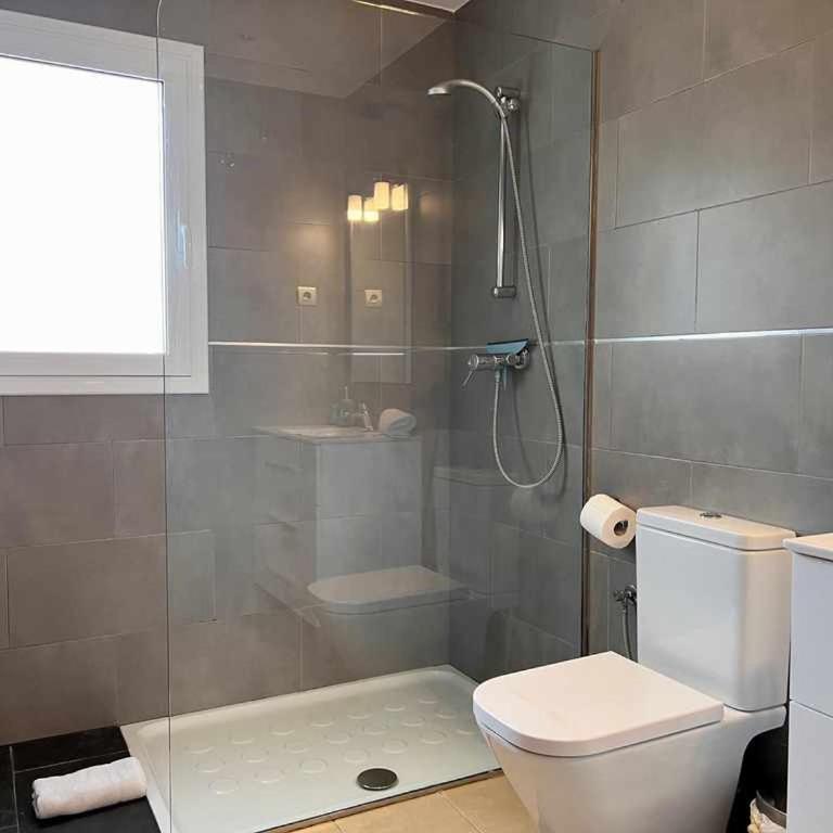 Casa Mas Ambros con piscina desbordante - Villa con piscina privada - 34