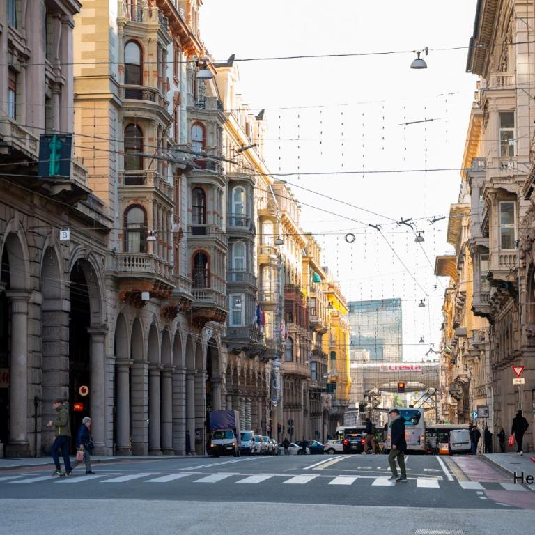 Elegant Apartment - Airport 5min - AC - Smart TV - Appartamento con 3 Camere da Letto - 42