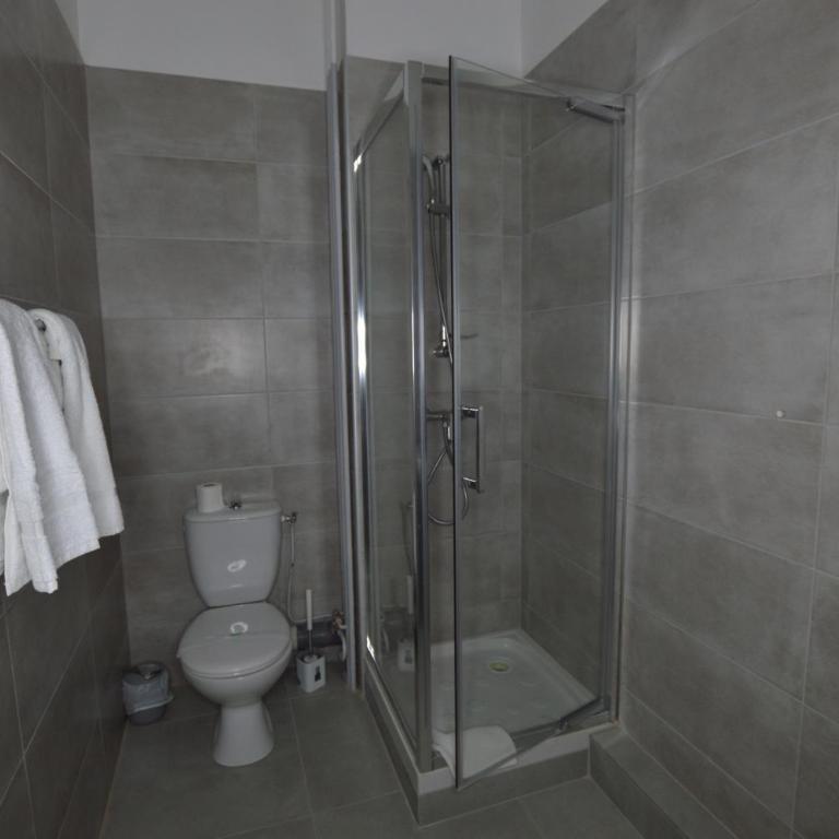 Les Lavandes - Chambres Communicantes - 6 Personnes - 2