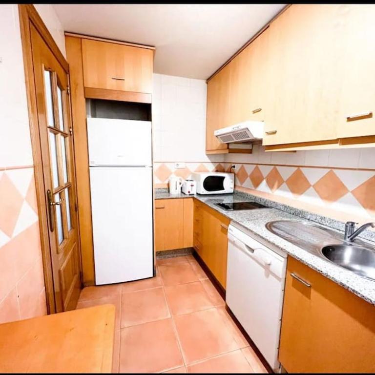 HC2 - Fuengirola Beach Apartment - Apartamento de 2 dormitorios - 18