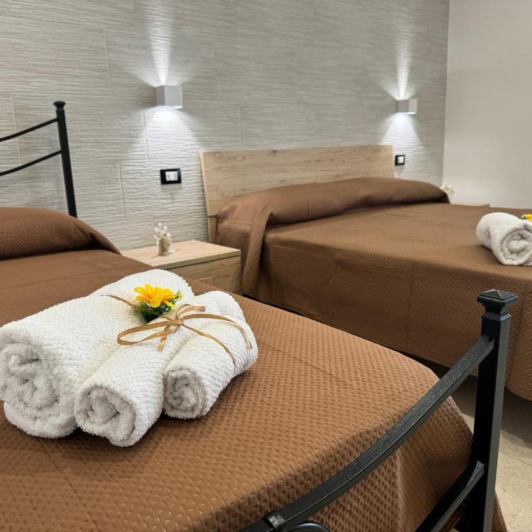 Casa Vacanze La Perla Rara - Two-Bedroom Apartment - 3