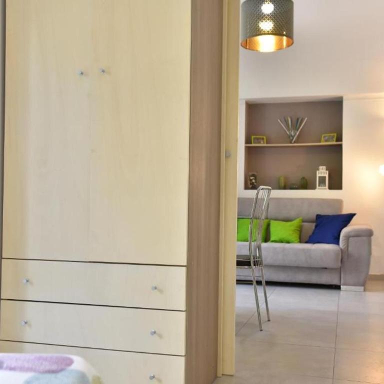 Benedettini - Suites - Deluxe One-Bedroom Apartment with City View - 17