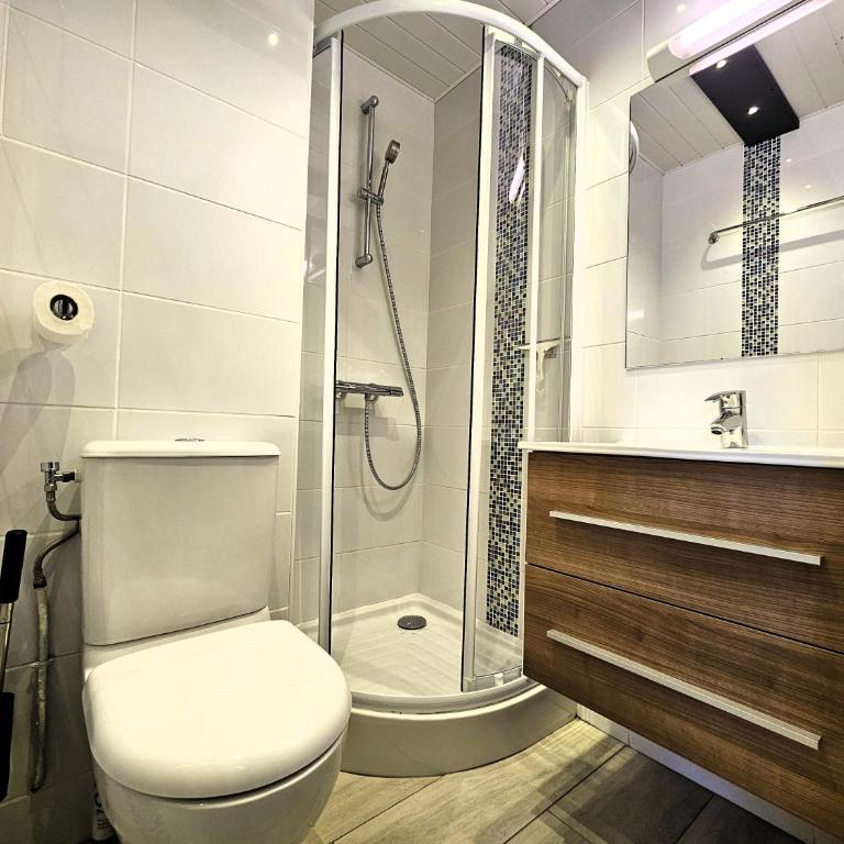 Appartement Style Loft - proche Village Naturiste - Apartment mit Balkon - 26