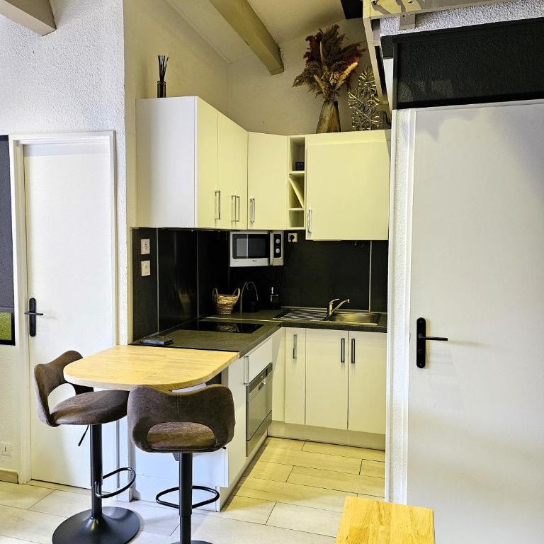 Appartement Style Loft - proche Village Naturiste - Apartment mit Balkon - 7