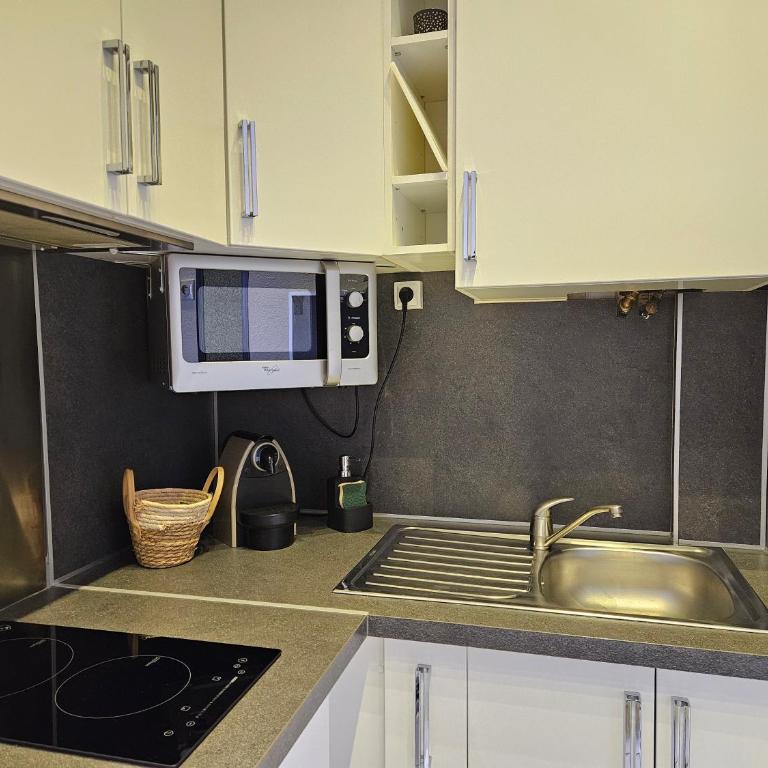 Appartement Style Loft - proche Village Naturiste - Apartment mit Balkon - 23