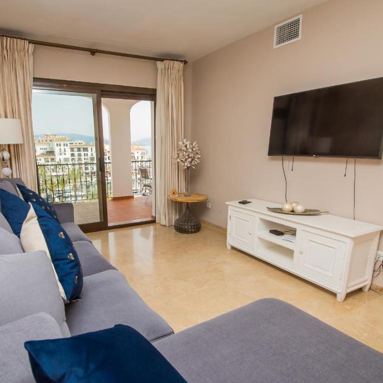 Marina Real 253 - Room #1183945002 - 2