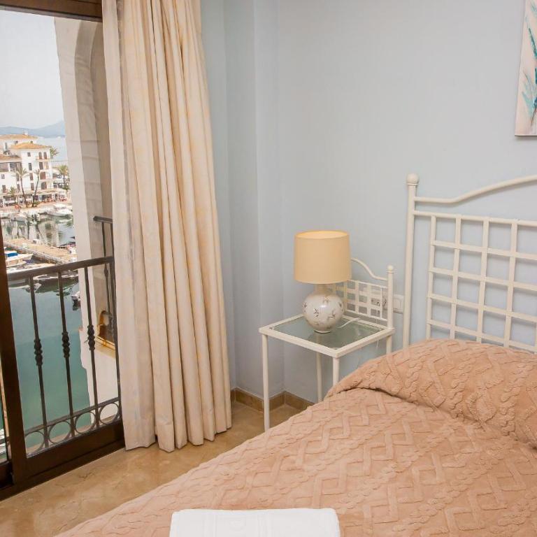 Marina Real 253 - Room #1183945002 - 14
