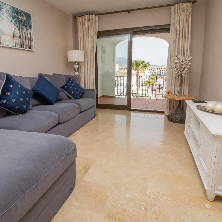 Marina Real 253 - Room #1183945002 - 23