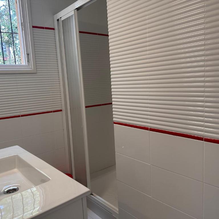 Casa única con jardín a 45 metros de la playa. BE - Villa - 36