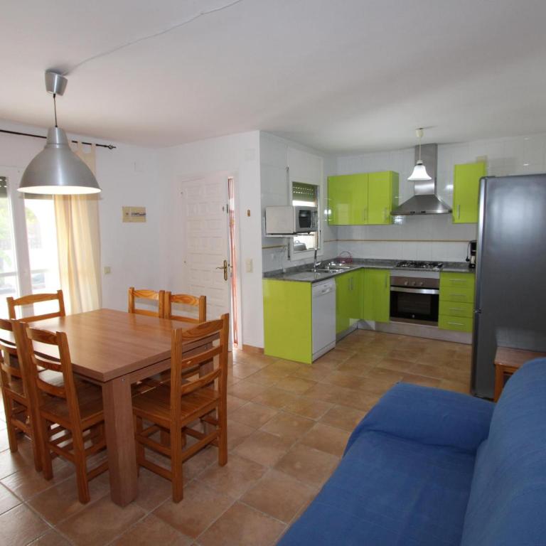 Casa con Piscina Privada, Cerca del Mar, WiFi Gratuito, Aire Opcional, Se Admiten Mascotas - ES-184-8 - Casa - 10