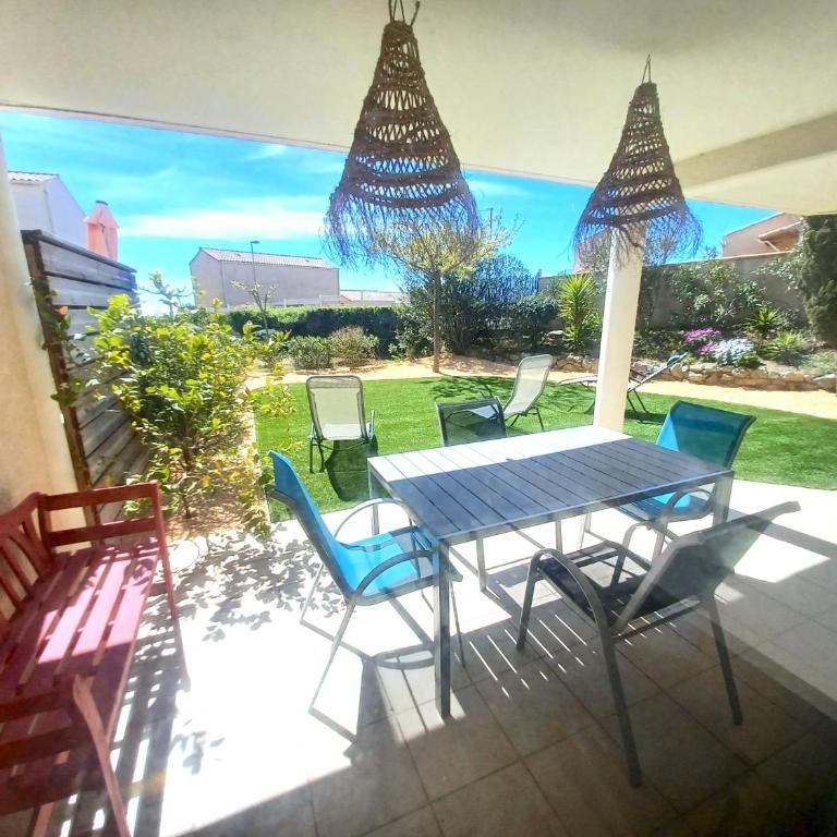 Plain-pied Jardin 6 personnes Clim Vue Mer Parking Wifi Terrasse Piscine dans la résidence - Appartement 2 Chambres - 10