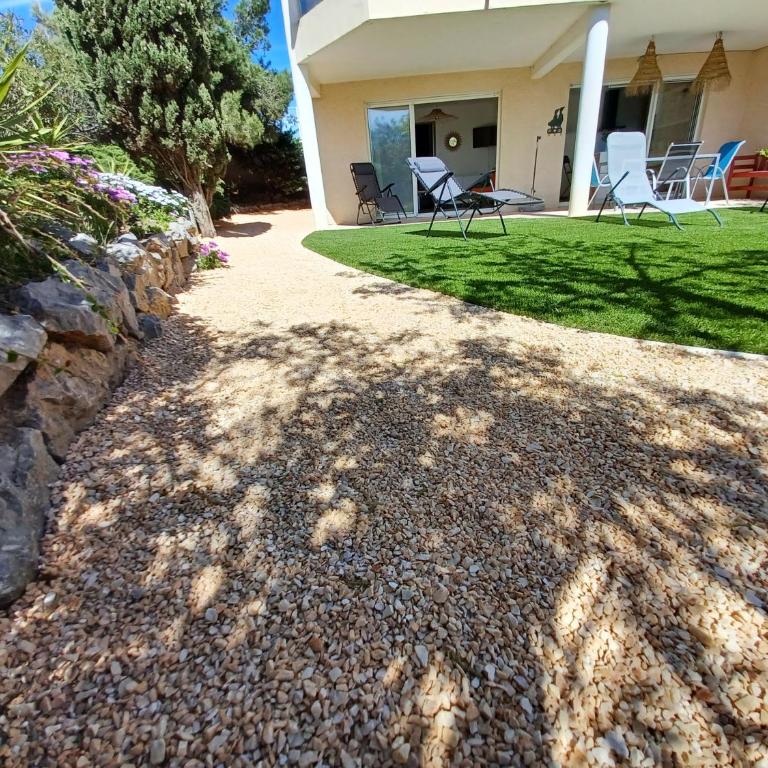 Plain-pied Jardin 6 personnes Clim Vue Mer Parking Wifi Terrasse Piscine dans la résidence - Appartement 2 Chambres - 28