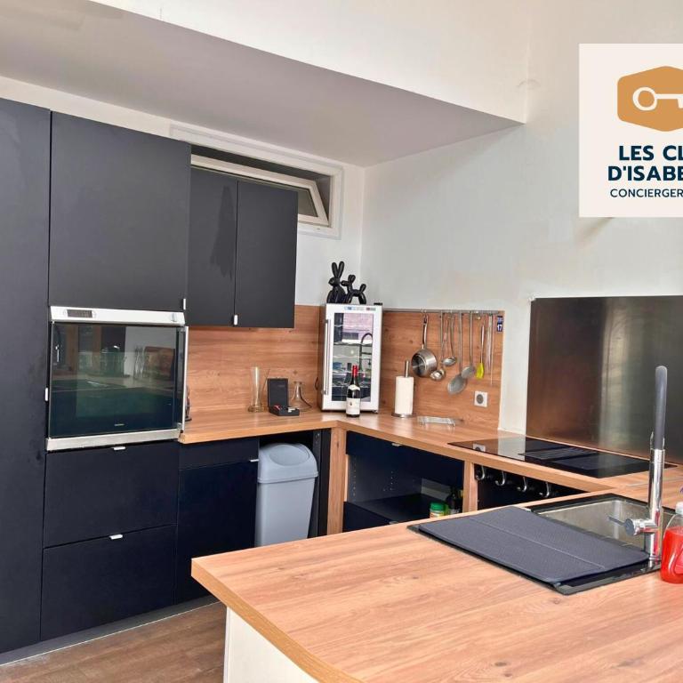 Appartement climatisé avec sa terrasse de 25 M2 - Appartement 2 Chambres - 2