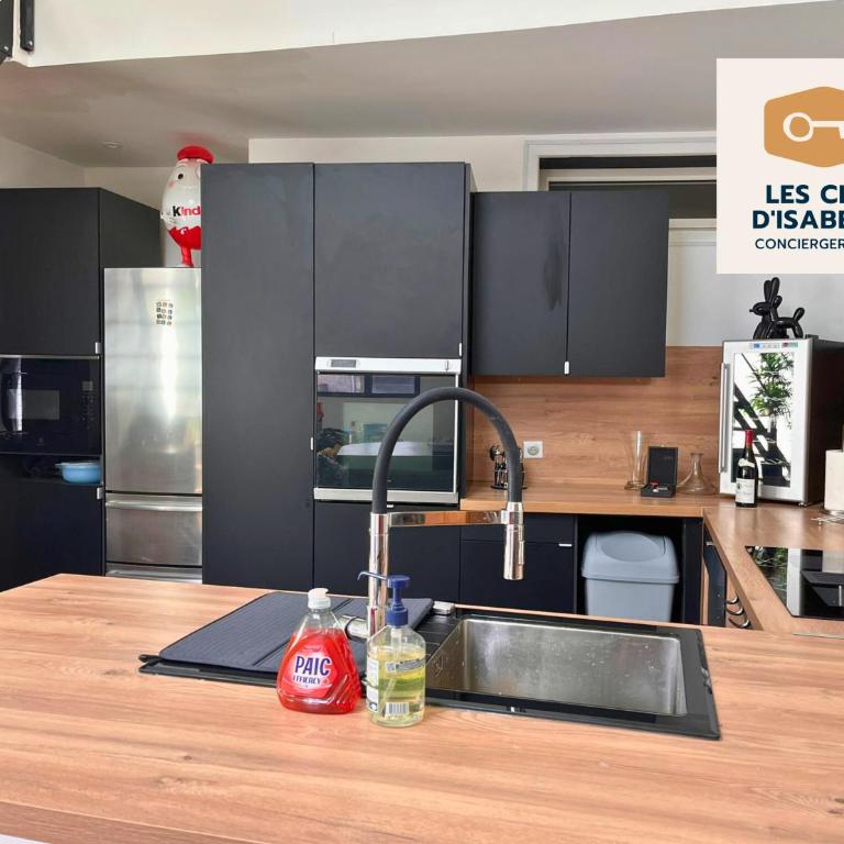 Appartement climatisé avec sa terrasse de 25 M2 - Appartement 2 Chambres - 6