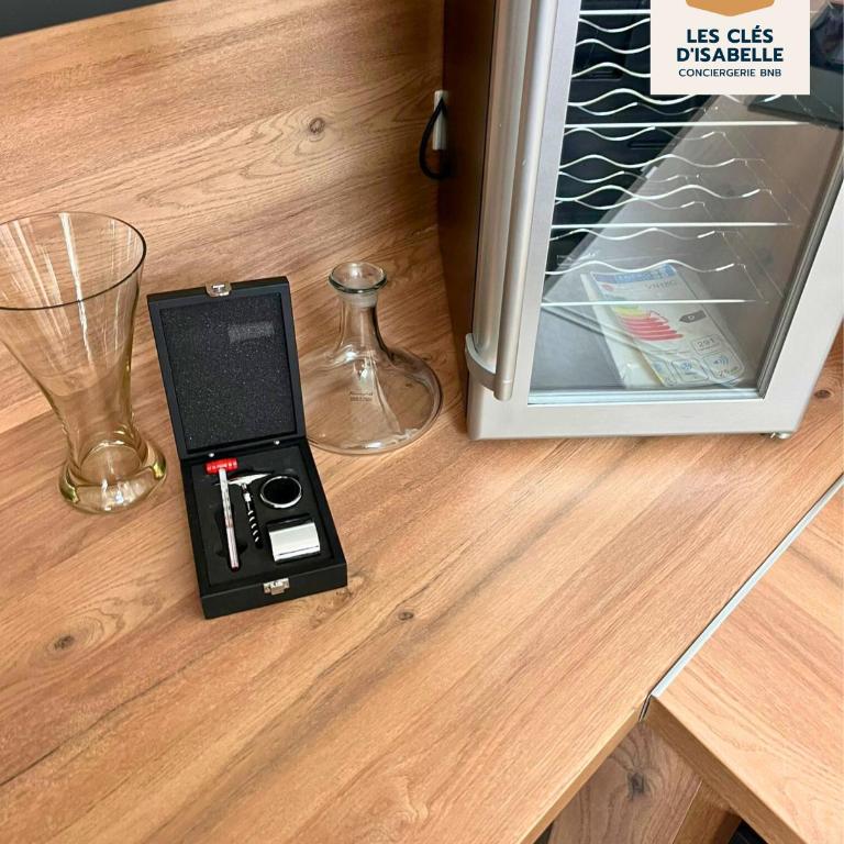 Appartement climatisé avec sa terrasse de 25 M2 - Appartement 2 Chambres - 8