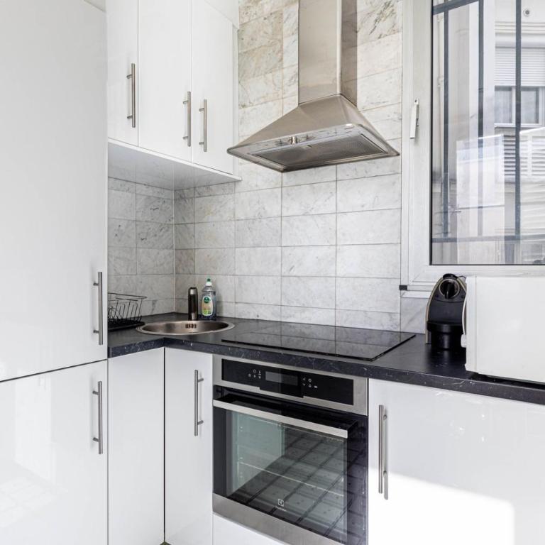 GuestReady - Sunlit Serenity near Montmartre - Studio - 7