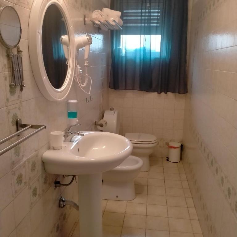 Siculè B&B - Triple Room with Private Bathroom - 4