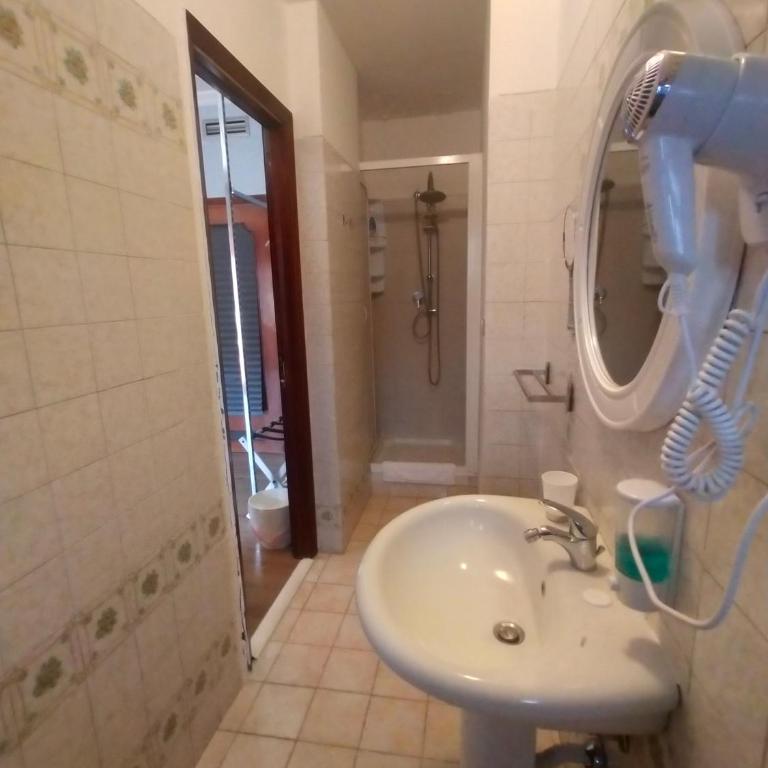 Siculè B&B - Triple Room with Private Bathroom - 1