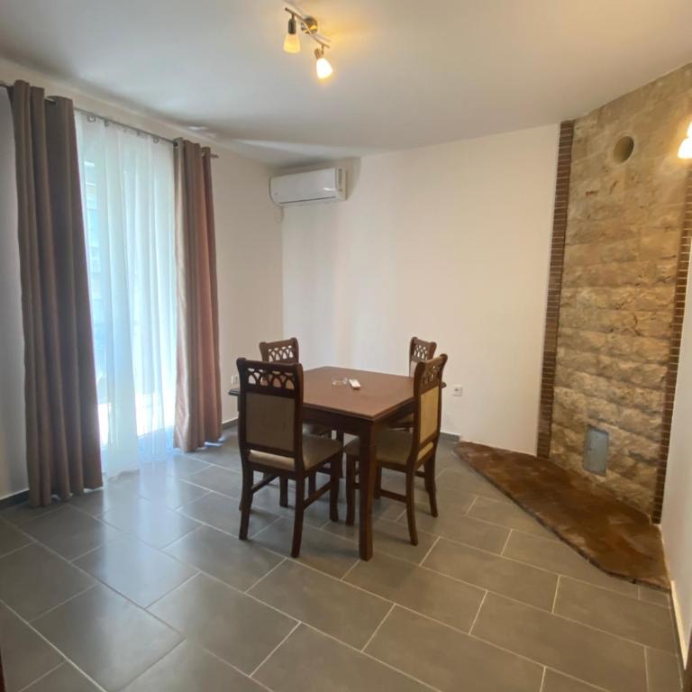 Vučićević - Room #1184017301 - 2