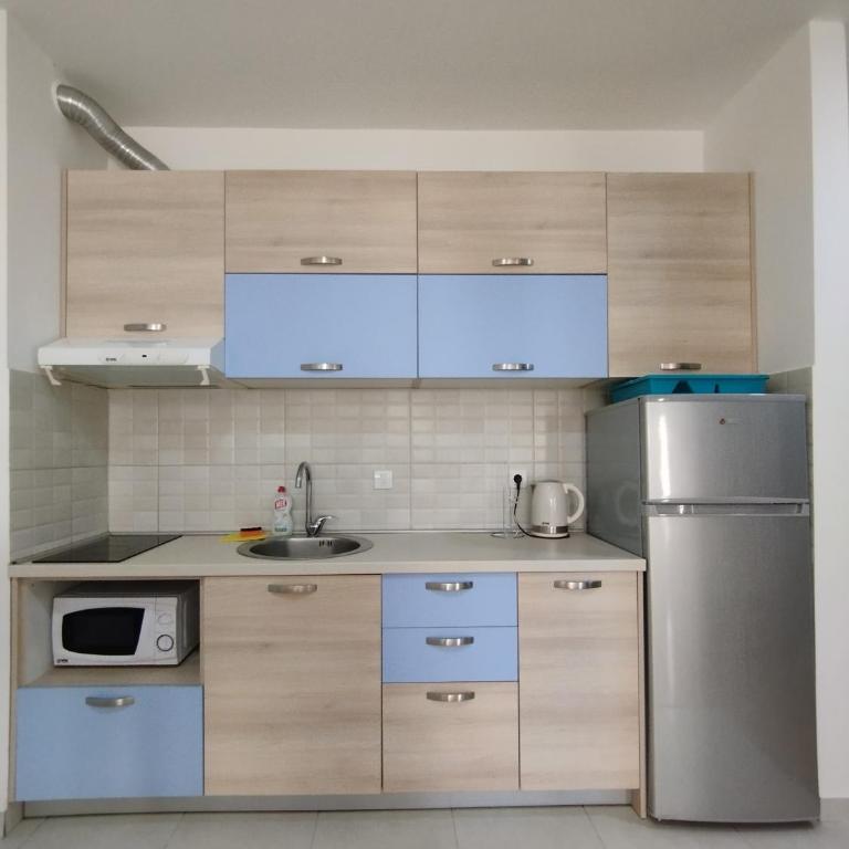 Becici Akacia Apartments - One-Bedroom Apartment - 1