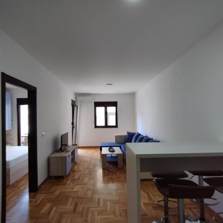 Becici Akacia Apartments - One-Bedroom Apartment - 5