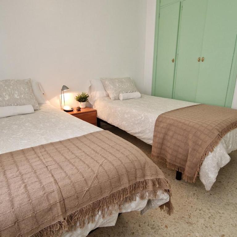 Guadalquivir amplio y céntrico - Apartamento de 3 dormitorios - 25