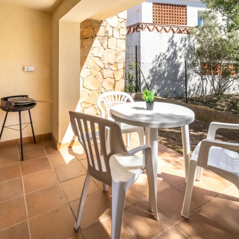 Grifeu 15 - Apartamento pequeño con patio - Apartamento de 1 dormitorio - 2